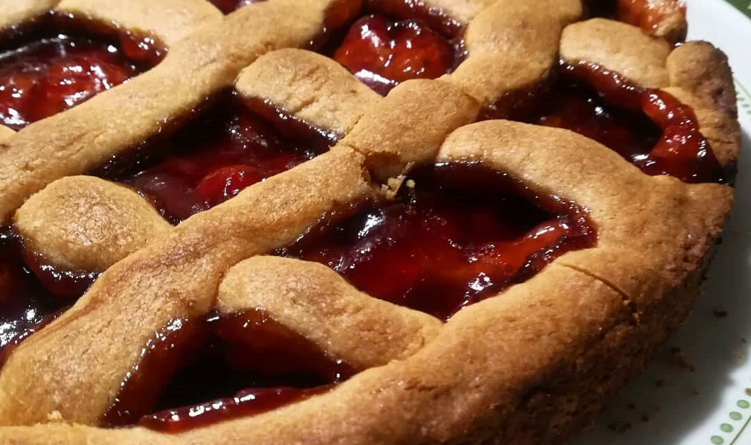 CROSTATA ALLA MARMELLATA DI FRAGOLE