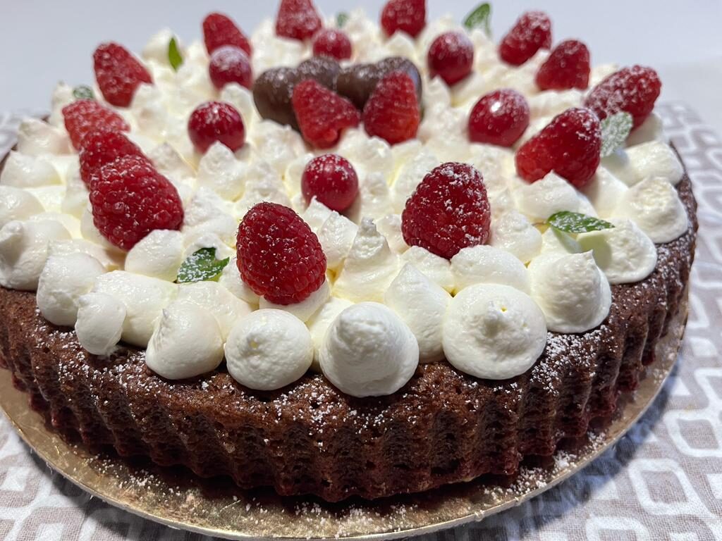 Crostata morbida (detta anche crostata furba) red velvet