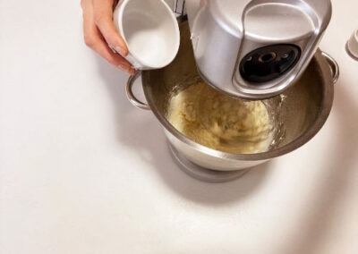 Aggiungo il cucchiaino di acqua