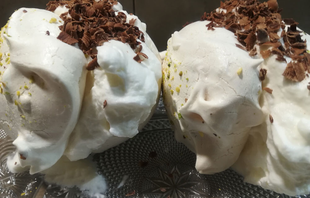 MERINGHE CON PANNA DELLA MONICA