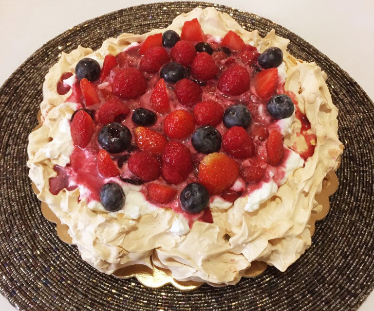 TORTA PAVLOVA RIVISITATA DELLA MONICA