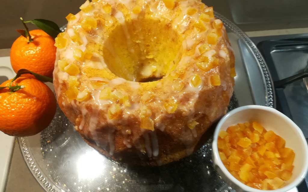 CIAMBELLA GLASSATA SOFFICE AL MANDARINO