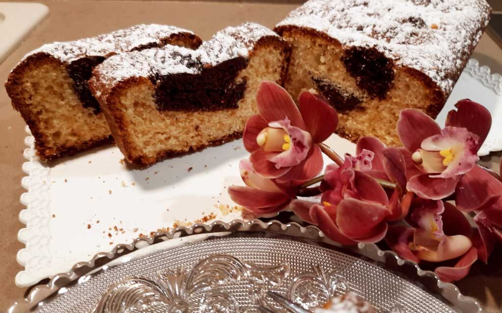 PLUMCAKE SOFFICE CON ANIMA DI CIOCCOLATO DELLA MONICA