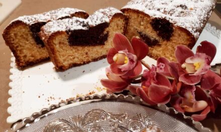 PLUMCAKE SOFFICE CON ANIMA DI CIOCCOLATO DELLA MONICA