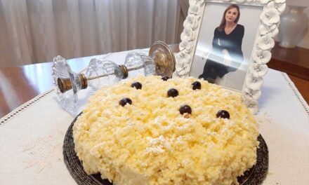 TORTA MIMOSA CON AMARENE DELLA MONICA