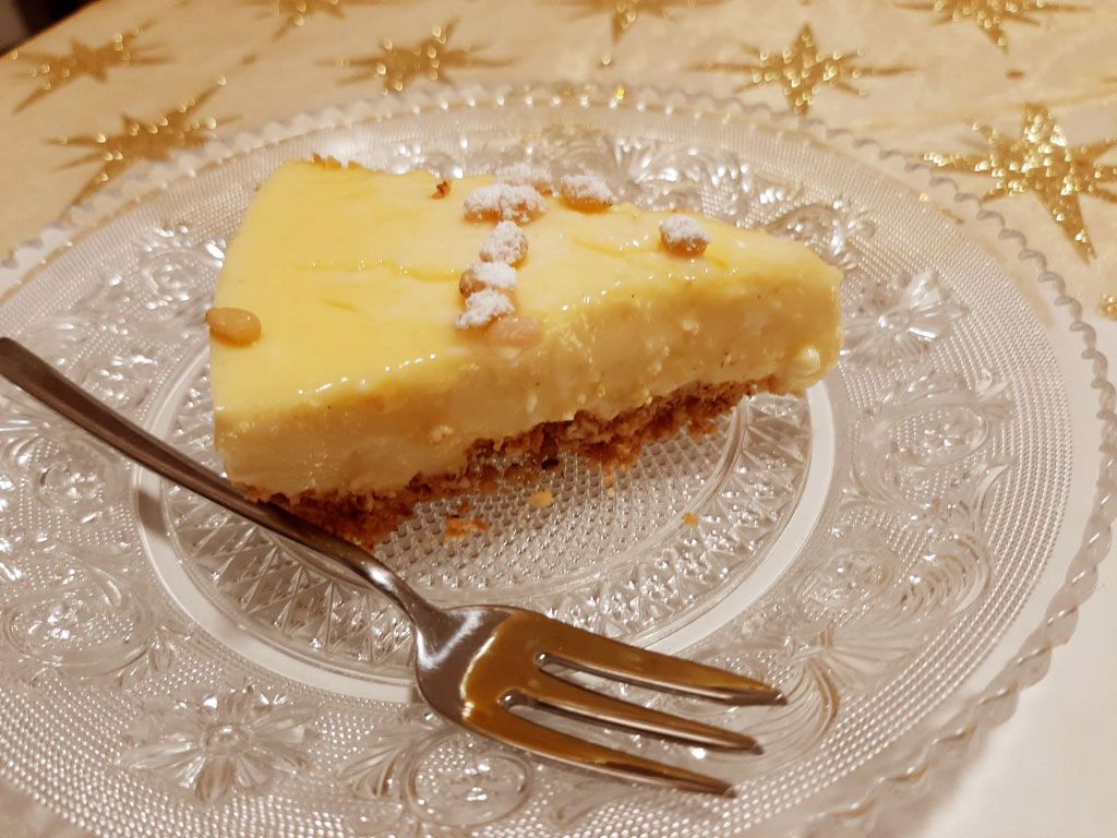 Cheesecake  della nonna con cialde di Montecatini