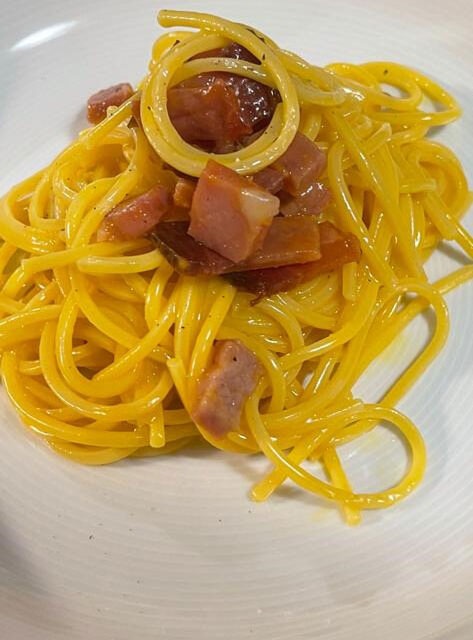 CARBONARA RIVISITATA DELLA MONICA