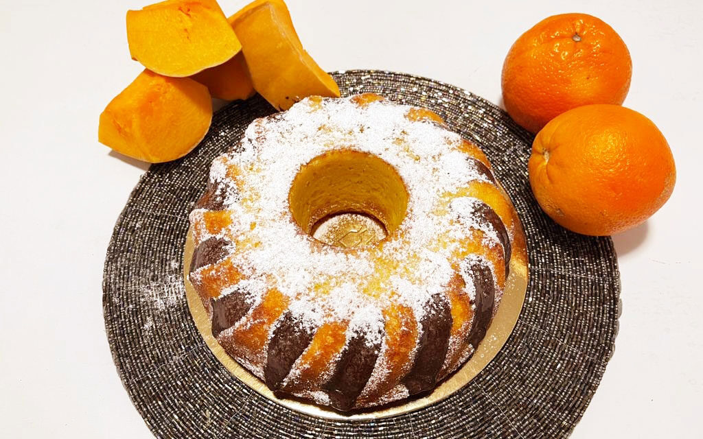 CIAMBELLA UMIDA CON ZUCCA E ARANCIA DELLA MONICA