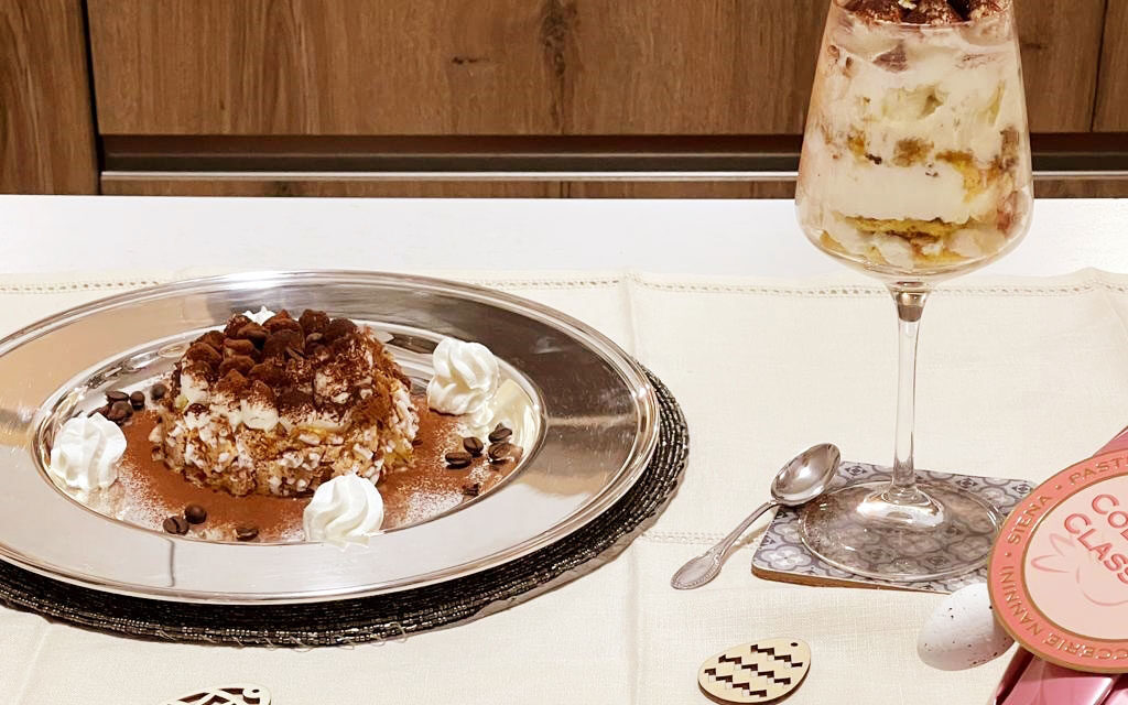 MONOPORZIONE E CALICE DI TIRAMISÙ PASQUALE DI COLOMBA CON CREMA AL MASCARPONE