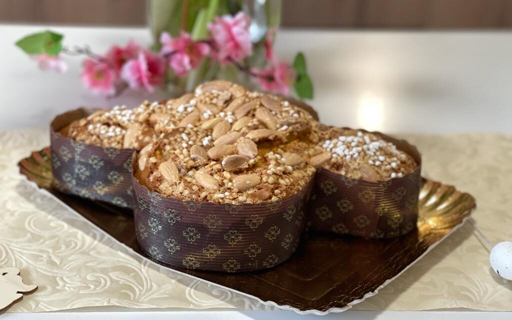 COLOMBA FURBA DELLA MONICA