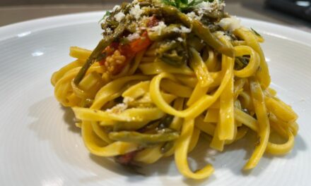 TAGLIOLINI CON ASPARAGI SELVATICI E POMODORINI DELLA MONICA