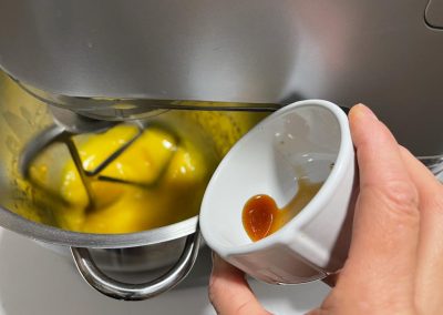 Aggiungete l’estratto di vaniglia