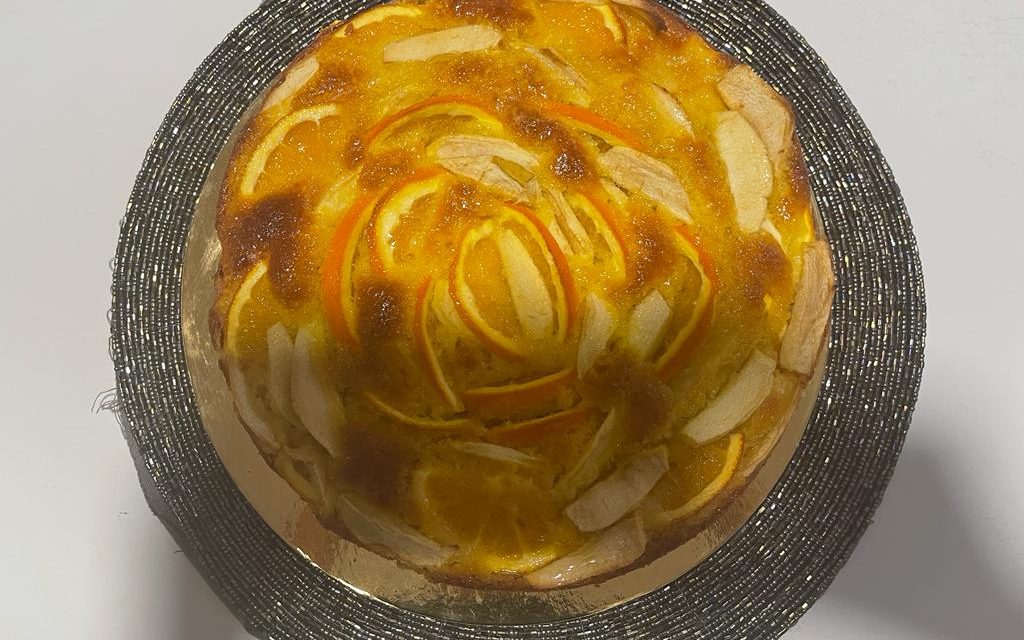 TORTA SOFFICE CON MELE E ARANCIA DELLA MONICA