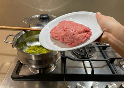 Aggiungete la carne macinata