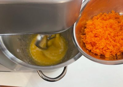 Aggiungete la purea di carote