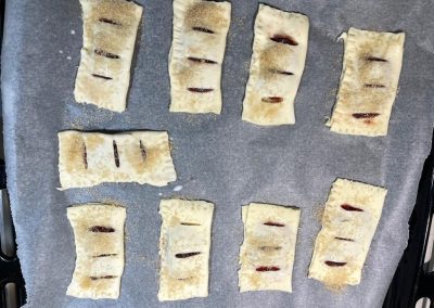 Disponeteli su una leccarda da forno