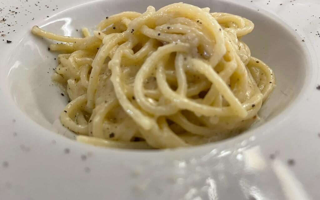 SPAGHETTONI CACIO E PEPE