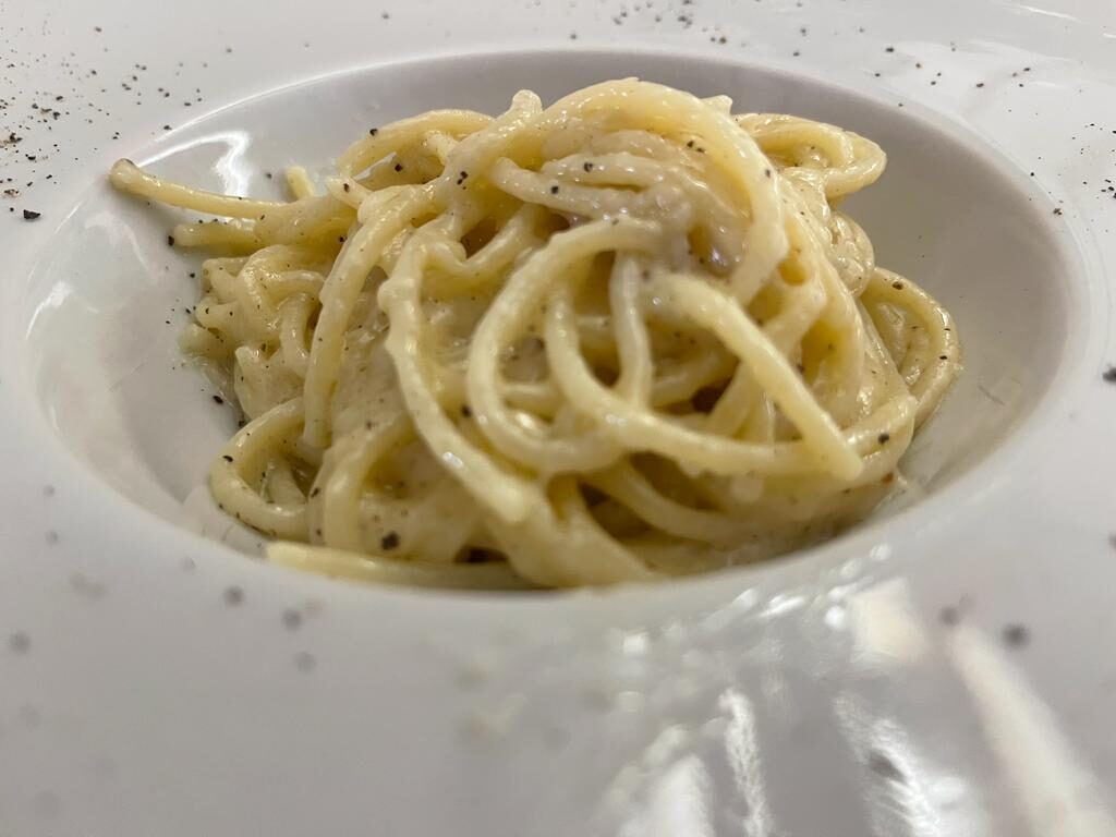 Spaghettoni cacio e pepe