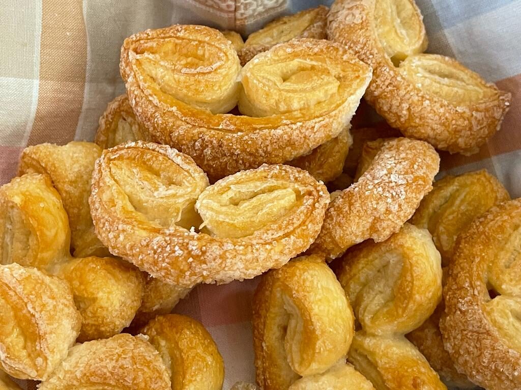 Ventagli di pasta sfoglia dette anche prussiane
