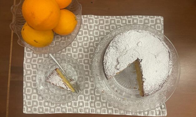 TORTA CREMOSA CON RICOTTA E ARANCE BIOLOGICHE