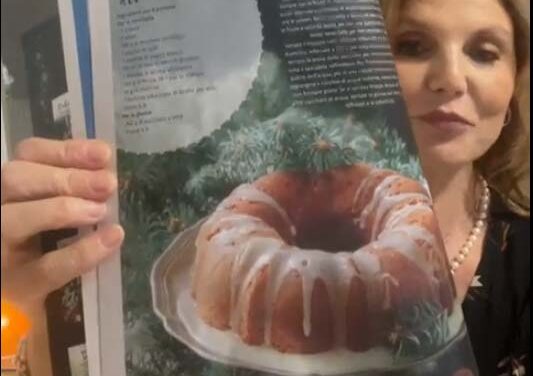 BUNDCAKE ALL’ARANCIA DELLA MONICA IN EDICOLA SULLA RIVISTA “TORTE &BISCOTTI DI NATALE”