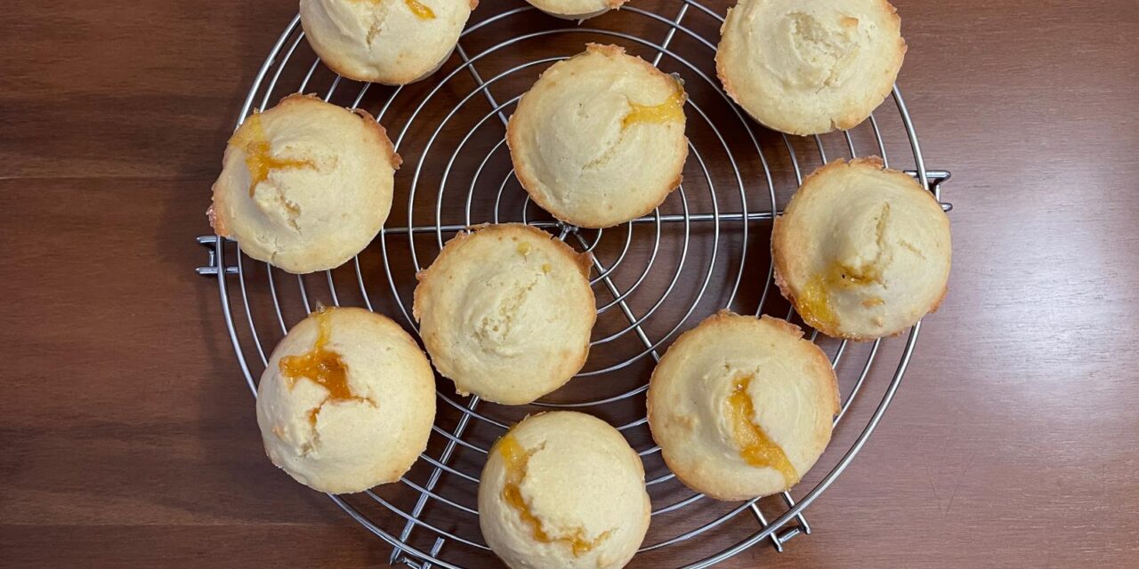 Tortini soffici di ricotta e marmellata