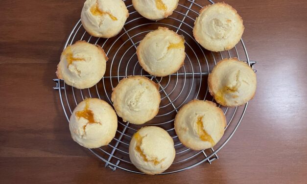 Tortini soffici di ricotta e marmellata